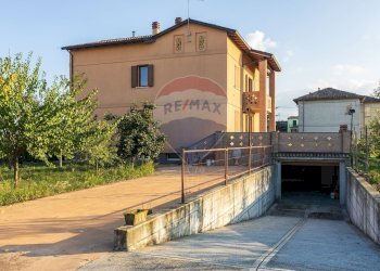 Edificio all\'aperto - Independent house Strada Pelosa
 
179, Fiorenzuola d'Arda - photo 41
