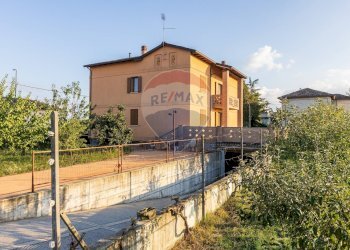 Casa all\'aperto - Independent house Strada Pelosa
 
179, Fiorenzuola d'Arda - photo 61