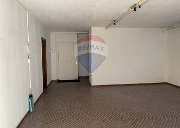 Stanza vuota - Office Via Virgilio
 
66, Varese - photo 14