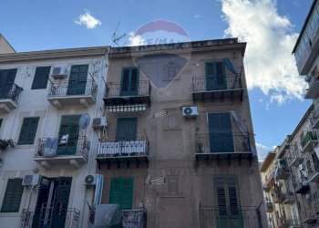 Edificio all\'aperto - Quadrilocale Via Francesco Maria Maggio
 
12, Palermo - foto 2