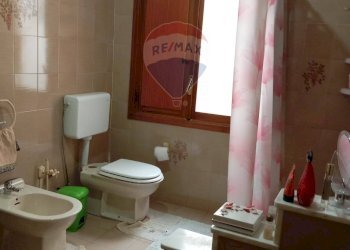 Bagno - Appartamento LARGO ORAZIO COSTANTINO, Casteldaccia - foto 25