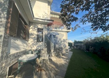 Casa all\'aperto - Casa semi indipendente Via Romagna
 
54, Gallarate - foto 3