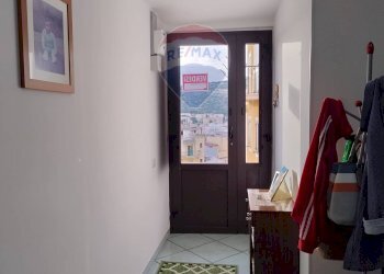 Hall / corridoio - Casa indipendente VIA SAN MARCO
 
13, Scicli - foto 7