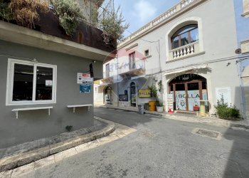 Edificio all\'aperto - Attività Commerciale via vespucci
 
6, Ragusa - foto 24