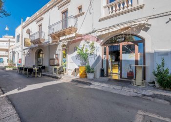 Edificio all\'aperto - Locale Commerciale via Amerigo Vespucci
9, Ragusa - foto 4