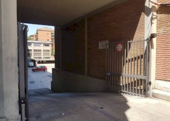 Interno non residenziale - Box via Giuseppe Mazzini, 170, Bologna (zona Mazzini) - foto 6