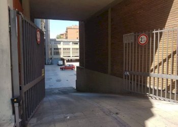 Interno non residenziale - Box via Giuseppe Mazzini, 170, Bologna (zona Mazzini) - foto 7