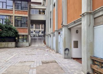 Cortile interno - Box via Giuseppe Mazzini, 170, Bologna (zona Mazzini) - foto 18