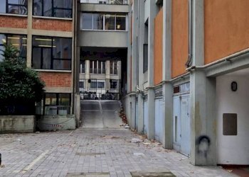 Cortile interno - Box via Giuseppe Mazzini, 170, Bologna (zona Mazzini) - foto 20
