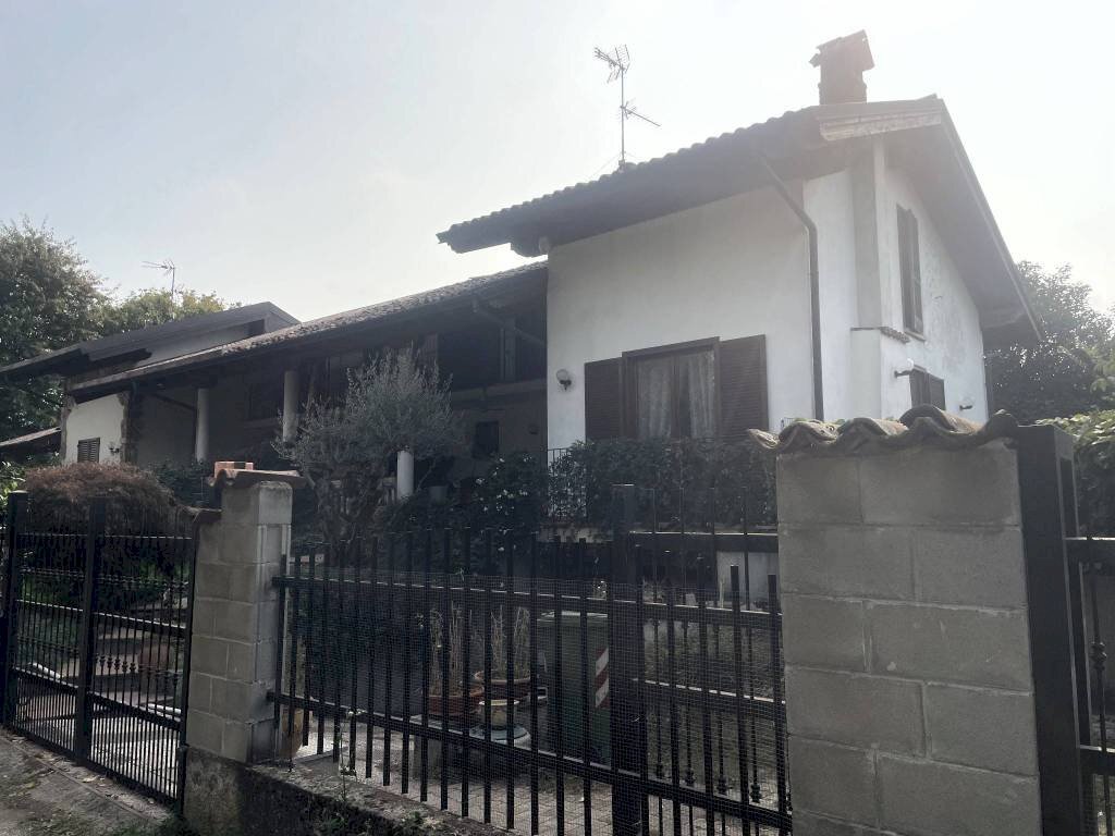 Facciata - Villa via Firenze, Pieve Fissiraga - foto 2