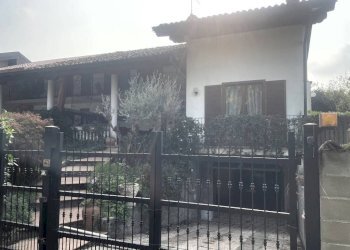 Facciata - Villa via Firenze, Pieve Fissiraga - foto 1