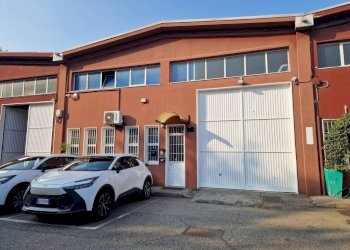 Facciata - Capannone via delle Industrie, Arese - foto 3