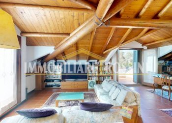 Mansarda - Villa via Monte Monarco, 1, Malnate - photo 31