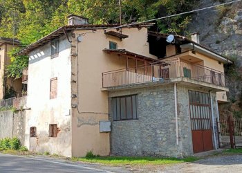 Facciata - Casa indipendente via Valdieri, 52, Borgo San Dalmazzo - foto 3