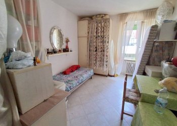 Camera da letto - One-room apartment corso Dante Livio Bianco, 7, Valdieri - photo 14