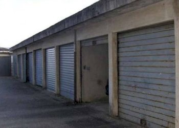 Cortile interno - Box via Montalenghe, 55, Romano Canavese - foto 2