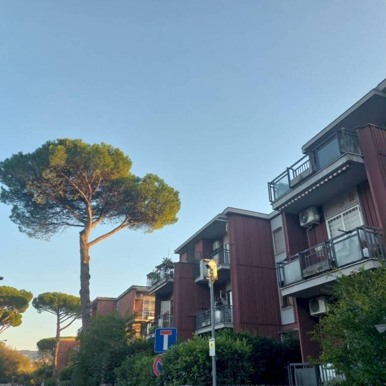 Facciata - Trilocale via Gravina di Puglia, Roma - foto 1