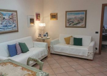 Salone - Attic via Gravina di Puglia, Roma - photo 3