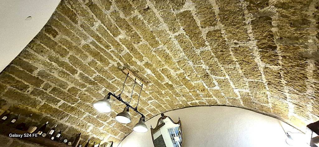 Interno non residenziale - Negozio via Vincenzo Madonia, 107, Terrasini - foto 2