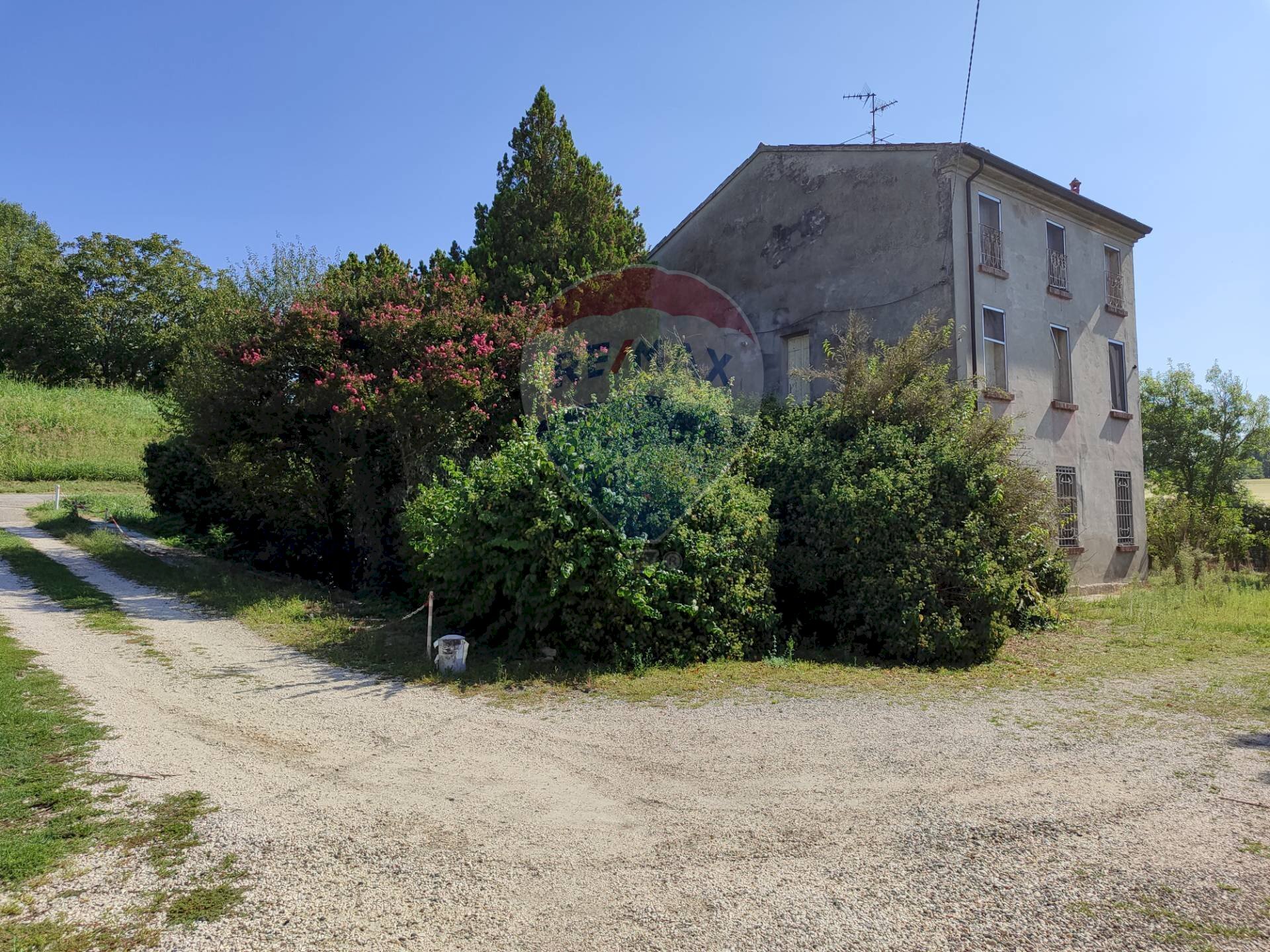 Edificio all\'aperto - Casa indipendente Via Argine Po
 
36, Sermide e Felonica - foto 2