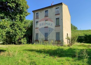 Casa all\'aperto - Casa indipendente Via Argine Po
 
36, Sermide e Felonica - foto 1