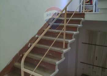 Scale - Casa indipendente Via Argine Po
 
36, Sermide e Felonica - foto 35