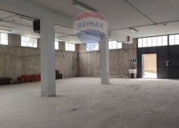 Seminterrato - Locale Commerciale Mantova - foto 14