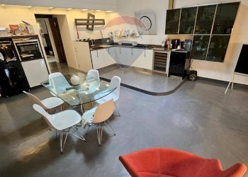 Sala da pranzo - Attico via F.lli Bandiera
 
17, Mantova - foto 7