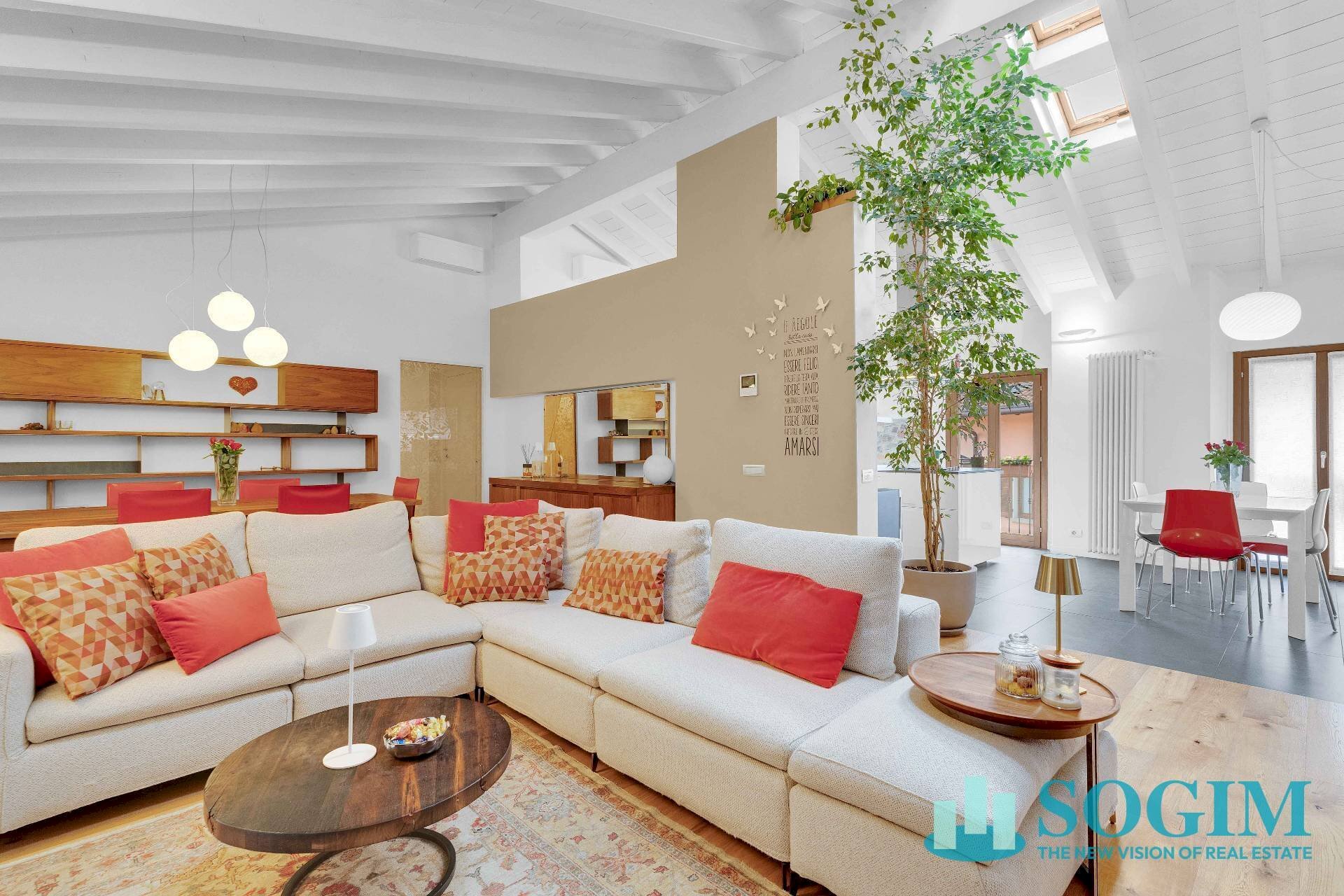 Soggiorno - Quadrilocale via Ariberto
 
3, Cantù - foto 1