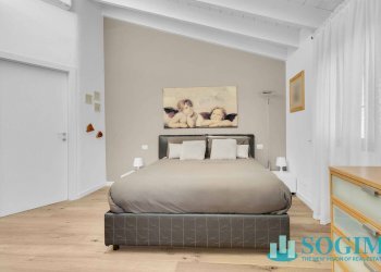 Camera matrimoniale - Quadrilocale via Ariberto
 
3, Cantù - foto 15