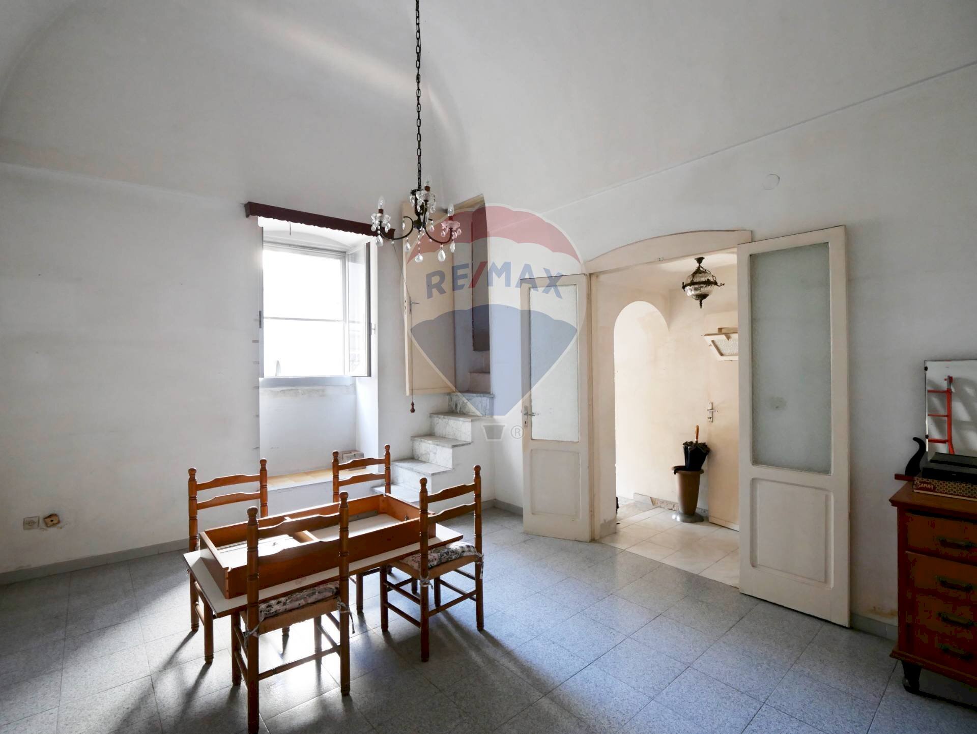 Sala da pranzo - Independent house Via Nazario Sauro
 
65-67, Bari - photo 3