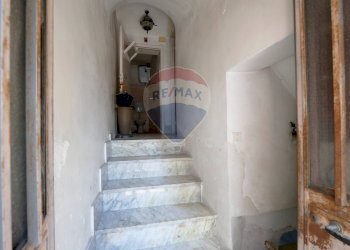 Scale - Independent house Via Nazario Sauro
 
65-67, Bari - photo 14