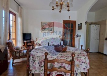 Sala da pranzo - Independent house via per cesara
 
39, Cesara - photo 10