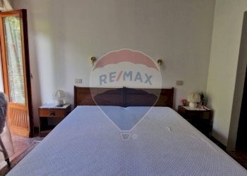 Camera / camera da letto - Independent house via per cesara
 
39, Cesara - photo 20