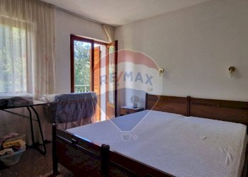 Camera / camera da letto - Independent house via per cesara
 
39, Cesara - photo 21