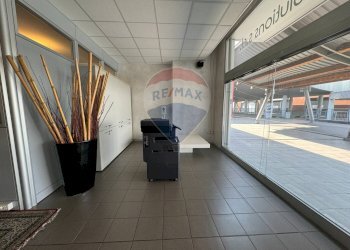 Ricezione / Lobby - Ufficio VIA EUROPA, Curno - foto 8