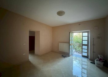 Foto 2 - Bilocale VIA SAN ROCCO
 
34, Caserta - foto 2