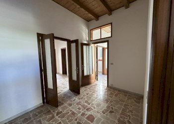 IMG_5731.JPG - Villa via regina elena 431, Modica - foto 25