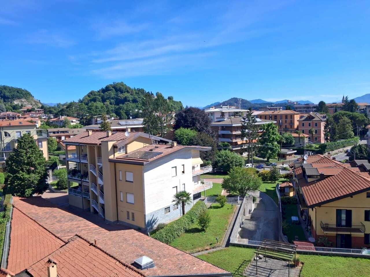 PHOTO-2026-06-17-13-56-36-4 - Bilocale Via Vittorio Veneto 1, Arona - foto 2