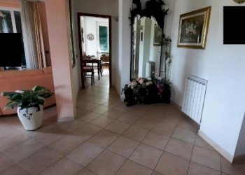 3.jpg - Portion of a house at auction Via Canaia snc, Vezzano Ligure - photo 2