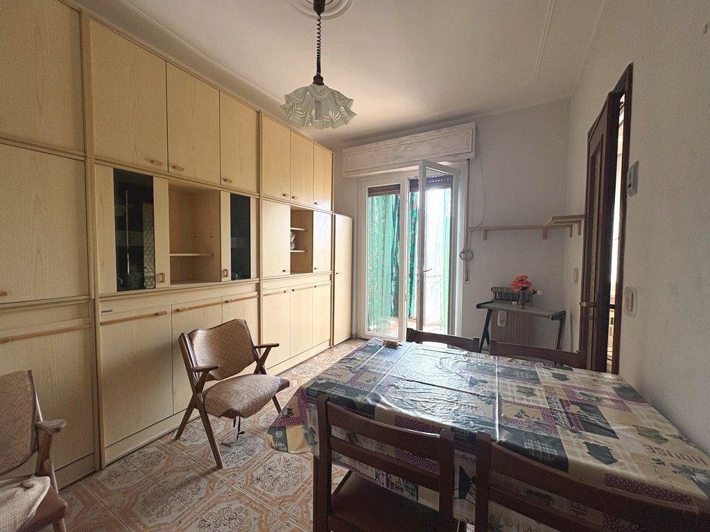 zona giorno-notte - One-room apartment Borghetto Santo Spirito - photo 2