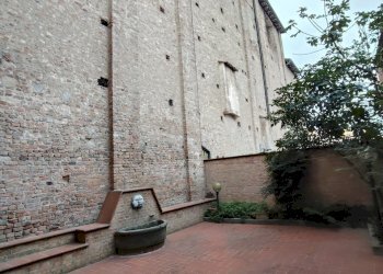 cortile interno - Porzione di casa Via San Bartolomeo, Piacenza - foto 3