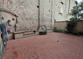 cortile interno - Porzione di casa Via San Bartolomeo, Piacenza - foto 4
