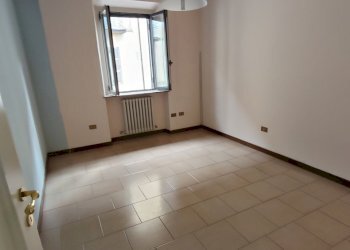 camera da letto - Porzione di casa Via San Bartolomeo, Piacenza - foto 22