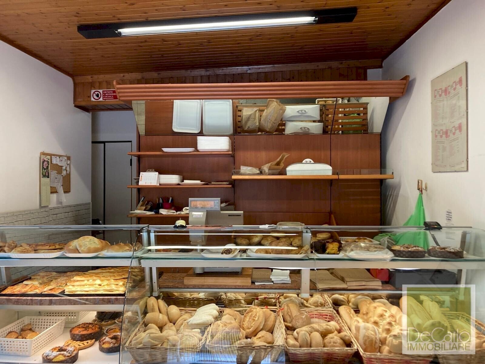 Negozio Via Casine di Paterno, 114, Ancona (zona Casine di Paterno) - foto 2