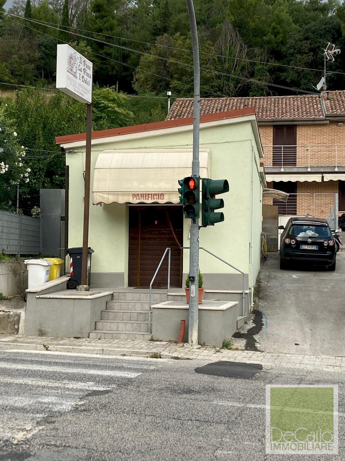 Shop Via Casine di Paterno, 114, Ancona (neighborhood Casine di Paterno) - photo 2