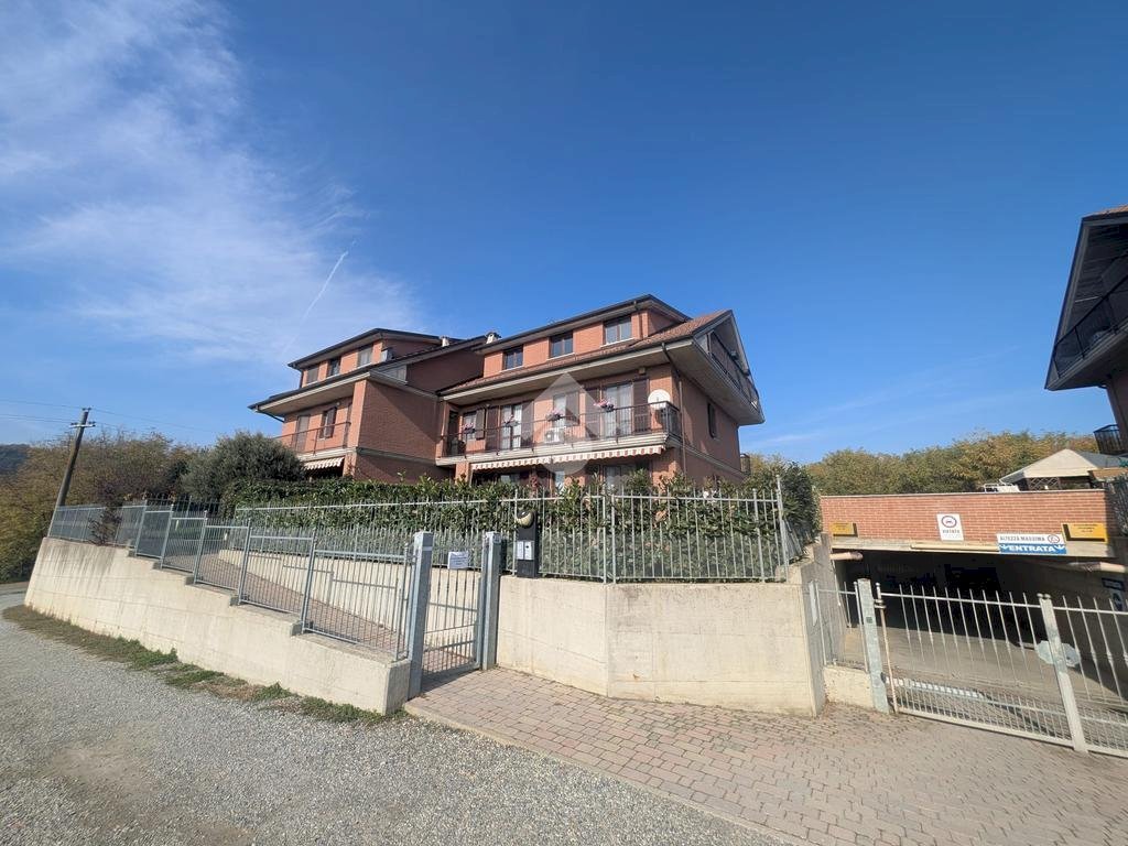 Four-room apartment Via Francesco Pellizzari, Cassine - photo 1