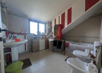 Four-room apartment Via Francesco Pellizzari, Cassine - photo 31