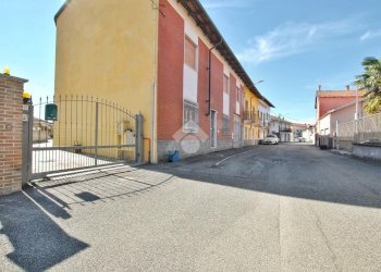 Casa indipendente Via S. Bernardo, Livorno Ferraris - foto 1