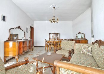 Casa indipendente Via S. Bernardo, Livorno Ferraris - foto 9
